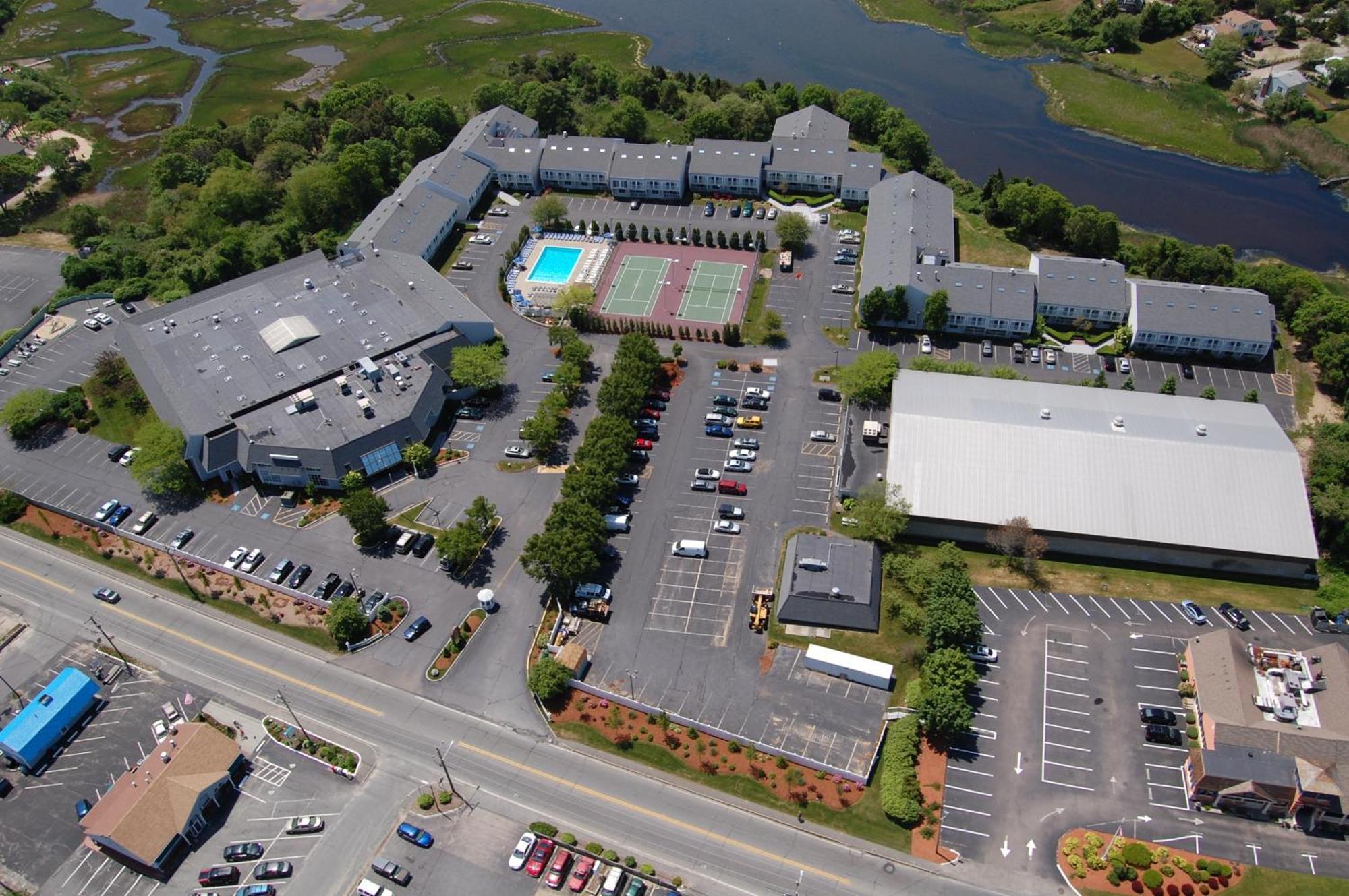 Hotel The Cove At Yarmouth West Yarmouth Exterior foto